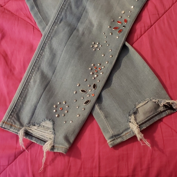 Express Jewel Jeans - Picture 5 of 8